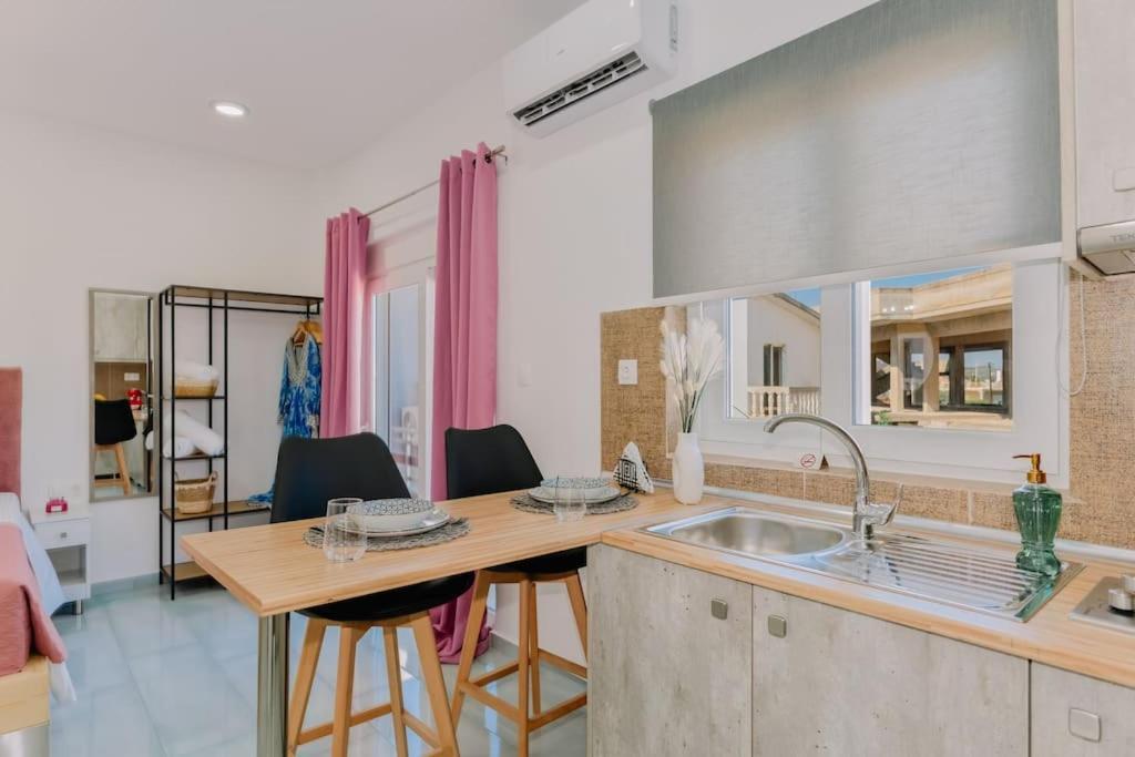 House Of Helios Apartment Pastida Exterior photo